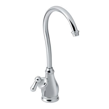 Moen – Single Handle Filtering Kitchen Faucet from the PureTouch